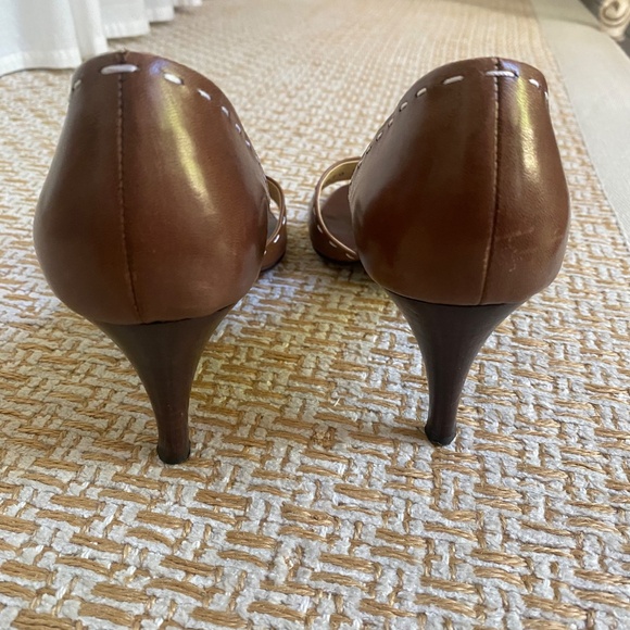 Vintage St. John Brown Open Toe Heels with Contrast Stitching 7.5 - Picture 4 of 7